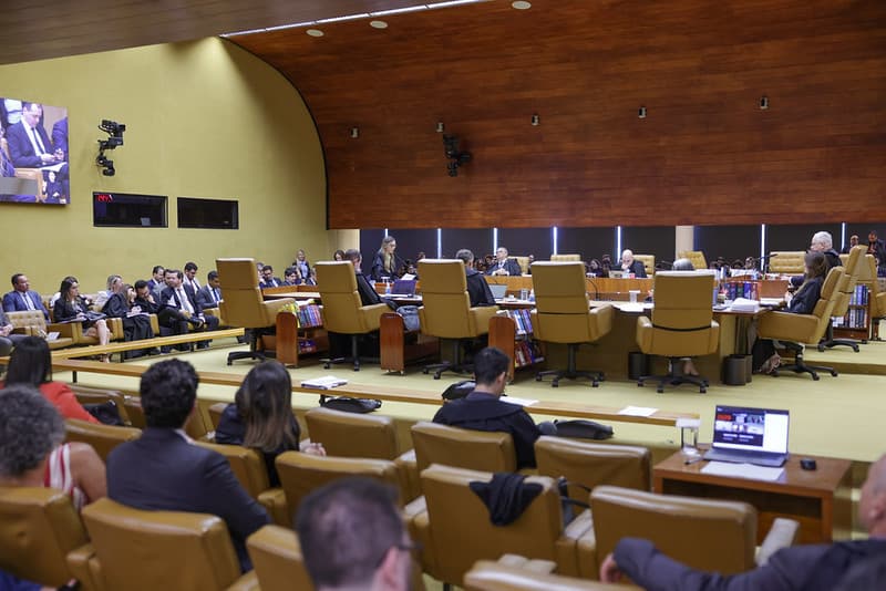 STF beginnt mit der Analyse der Regel, die die Rente wegen unheilbarer Krankheit geändert hat