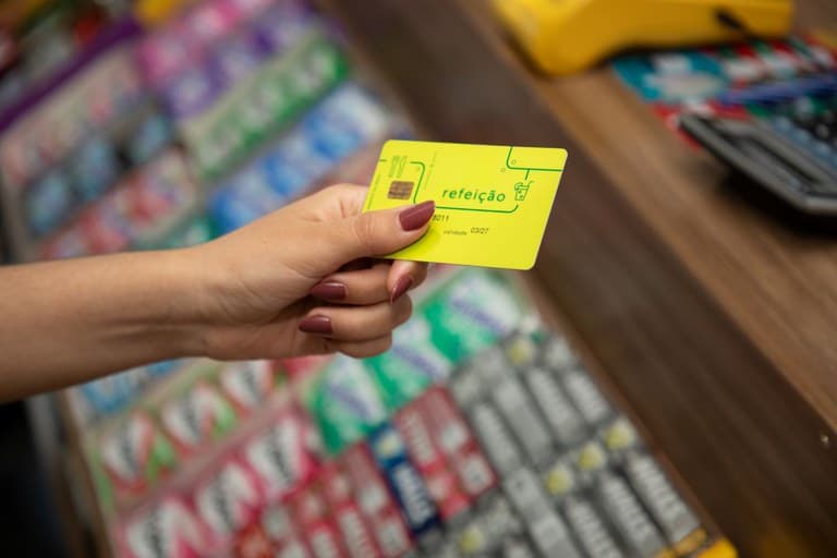 Decreto Moderniza el Vale de Alimentación y Vale de Comida en Brasil: Entienda las Nuevas Reglas y Beneficios