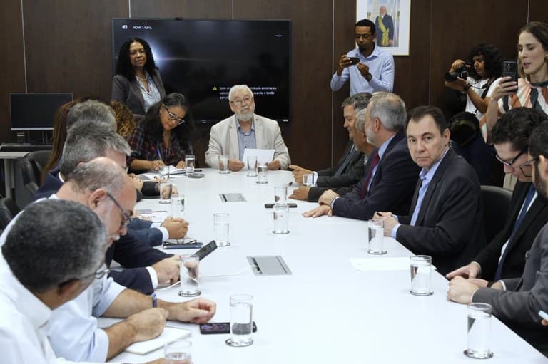 Historische Einigung: Bundesregierung passt Essenszuschuss für Beamte um 17,5 % an